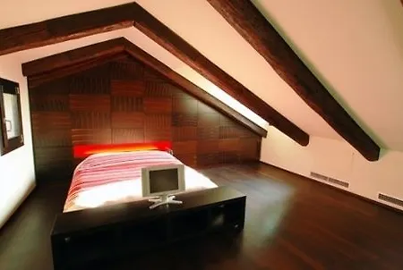 Lmv Exclusive Apts Santo Stefano * Venedig